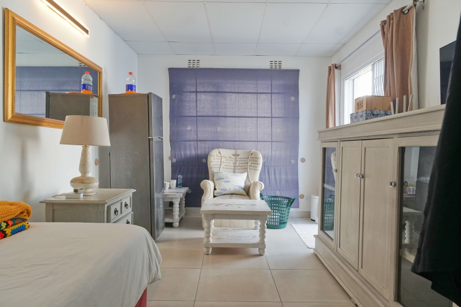 4 Bedroom Property for Sale in Winterstrand Eastern Cape